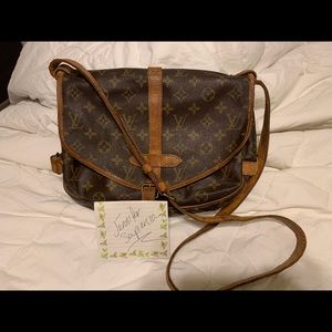 Louis Vuitton saumur 30